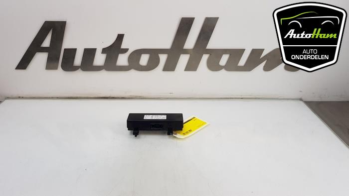 Używane Modul Bluetooth Peugeot 208 I (CA/CC/CK/CL) 1.4 HDi Cena € 50,00 Procedura marży oferowane przez AutoHam