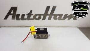 Usados Calefactor BMW 3 serie (E46/4) 320d 16V Precio € 30,00 Norma de margen ofrecido por AutoHam
