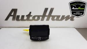 Gebrauchte Radio Opel Corsa E 1.4 16V Preis auf Anfrage angeboten von AutoHam