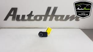 Używane Przelacznik swiatel Opel Adam 1.4 16V Cena € 15,00 Procedura marży oferowane przez AutoHam