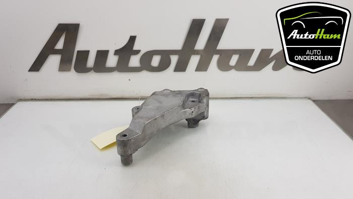 Used Engine mount Opel Karl 1.0 12V Price € 15,00 Margin scheme offered by AutoHam