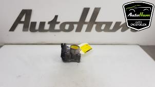 Usagé Boîtier accélérateur Renault Twingo III (AH) 1.0 SCe 70 12V Prix € 50,00 Règlement à la marge proposé par AutoHam
