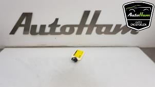 Używane Czujnik parkowania Volkswagen Golf VII (AUA) 1.6 TDI BlueMotion 16V Cena € 20,00 Procedura marży oferowane przez AutoHam
