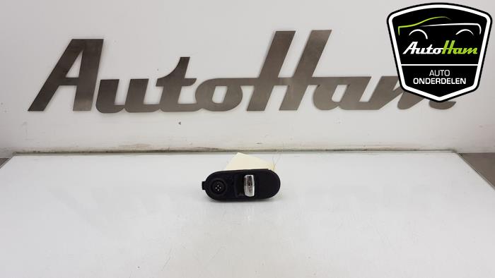 Usados Interruptor de ventanilla eléctrica Mini Mini (F56) 2.0 16V Cooper S Precio € 30,00 Norma de margen ofrecido por AutoHam