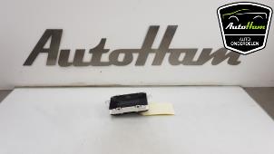 Używane Wyswietlacz wewnetrzny Ford Fiesta 6 (JA8) 1.0 EcoBoost 12V 100 Cena € 50,00 Procedura marży oferowane przez AutoHam