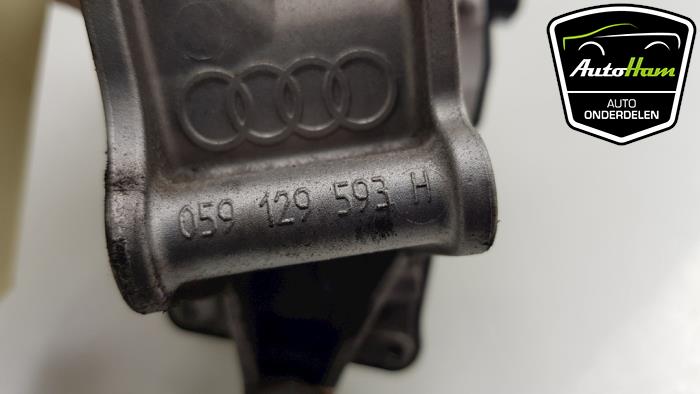 EGR valve from a Audi A6 Allroad Quattro (C7) 3.0 TDI V6 24V 2012