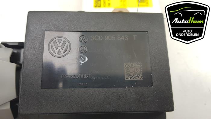 Ignition lock + key from a Volkswagen Passat (362) 2.0 TDI 16V 140 2011
