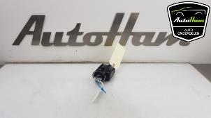Used Ignition lock + key Volkswagen Passat (362) 2.0 TDI 16V 140 Price € 35,00 Margin scheme offered by AutoHam