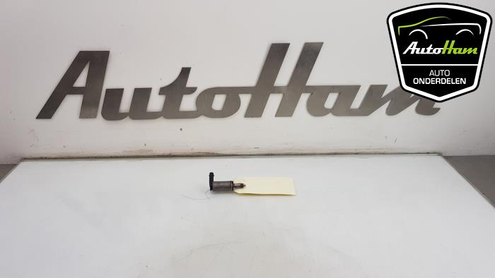 Gebrauchte Nockenwelle Verstellung Audi A4 Avant Quattro (B8) 2.0 TFSI 16V Preis € 10,00 Margenregelung angeboten von AutoHam