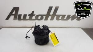 Used Heating and ventilation fan motor Peugeot 1007 (KM) 1.4 Price € 30,00 Margin scheme offered by AutoHam