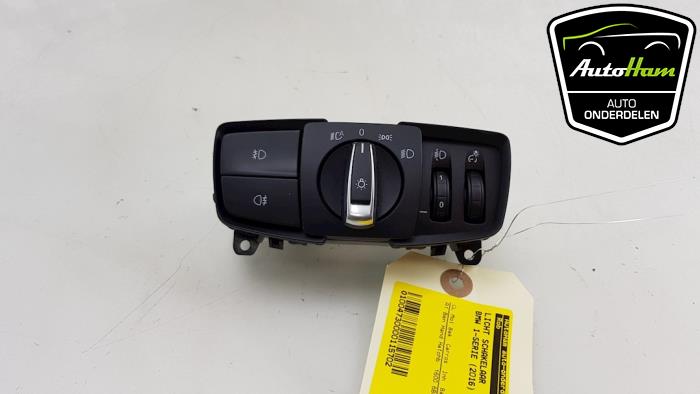 Light switch from a BMW 1 serie (F20) 116i 1.5 12V 2016