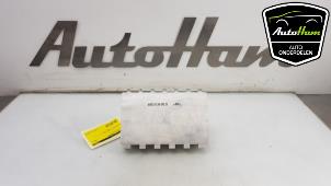 Używane Poduszka powietrzna prawa (deska rozdzielcza) Opel Agila (B) 1.2 16V Cena € 45,00 Procedura marży oferowane przez AutoHam