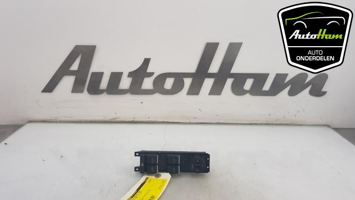 Usados Interruptor de ventanilla eléctrica Ford B-Max (JK8) 1.4 16V Precio € 15,00 Norma de margen ofrecido por AutoHam