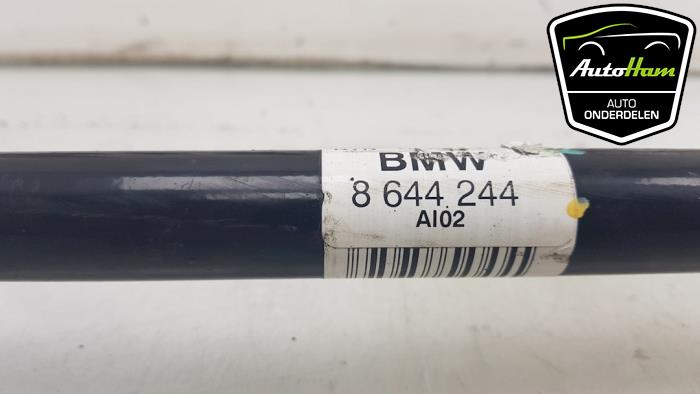 Drive shaft, rear right from a BMW 1 serie (F20) 116d 1.5 12V TwinPower 2015
