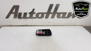 Usagé Boîte à fusibles Mini Mini (F55) 2.0 16V Cooper S Prix € 15,00 Règlement à la marge proposé par AutoHam
