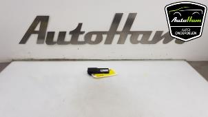 Used Antenna Amplifier Opel Corsa E 1.4 Turbo 16V Price € 15,00 Margin scheme offered by AutoHam