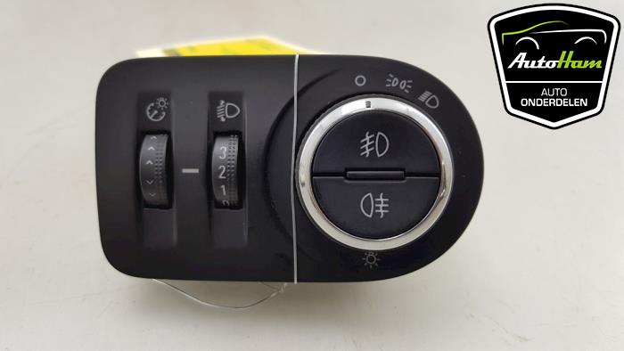 Light switch from a Opel Corsa D 1.6i OPC 16V Turbo Ecotec 2014