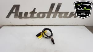 Lambda probe from a Volkswagen Passat Variant (3G5) 1.6 TDI 16V 2016