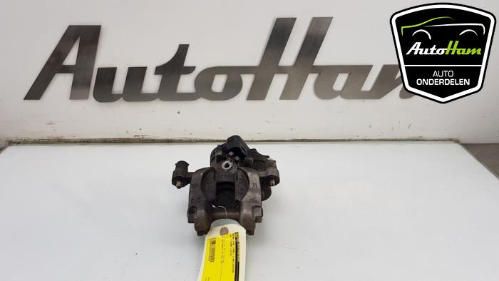 Rear brake calliper, left from a Volkswagen Tiguan (AD1) 2.0 TDI 16V BlueMotion Techn.SCR 4Motion 2019