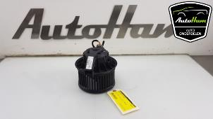 Usados Motor de ventilador de calefactor Ford Fiesta 6 (JA8) 1.25 16V Precio € 30,00 Norma de margen ofrecido por AutoHam