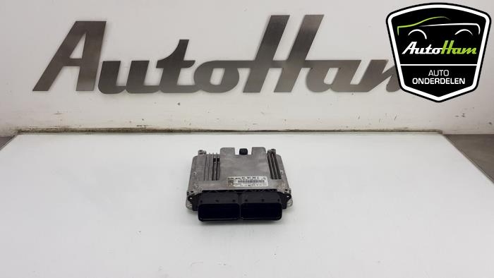 Używane Komputer sterowania silnika Audi A3 Sportback (8VA/8VF) 1.6 TDI Ultra 16V Cena € 75,00 Procedura marży oferowane przez AutoHam