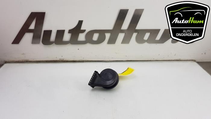 Horn from a Opel Astra K Sports Tourer 1.0 Turbo 12V 2016