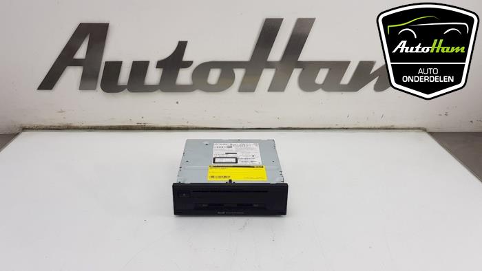 Gebrauchte Navigation System Audi A3 Sportback (8VA/8VF) 1.6 TDI Ultra 16V Preis € 195,00 Margenregelung angeboten von AutoHam