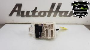 Usagé Porte fusible Suzuki Swift (ZA/ZC/ZD) 1.2 16V Prix € 75,00 Règlement à la marge proposé par AutoHam