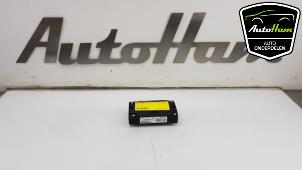 Używane Modul radiowy Renault Clio III (BR/CR) 1.5 dCi FAP Cena € 35,00 Procedura marży oferowane przez AutoHam