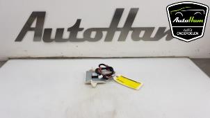 Used GPS antenna Lexus IS (E3) 300h 2.5 16V Price on request offered by AutoHam