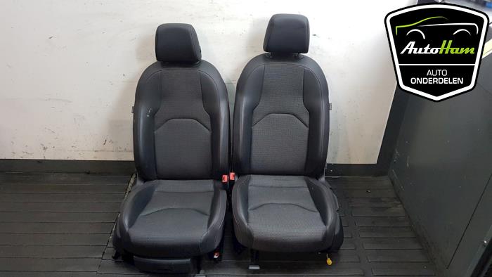 Kit revêtement (complet) d'un Seat Leon (5FB) 1.4 TSI ACT 16V 2015