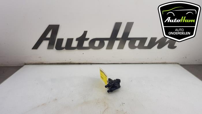 Begagnade Extra vattenpump BMW 1 serie (F20) 116d 1.6 16V Efficient Dynamics Pris € 25,00 Marginaltabell erbjuds av AutoHam