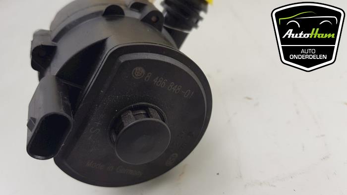 Additional water pump from a BMW X2 (F39) sDrive 20i 2.0 16V Twin Power Turbo 2018