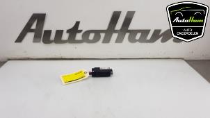 Używane Modul USB Volkswagen Polo VI (AW1) 1.0 TSI 12V Cena € 35,00 Procedura marży oferowane przez AutoHam