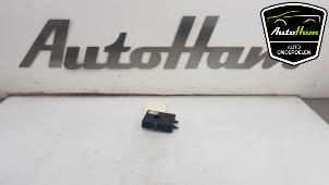 Used Antenna (miscellaneous) BMW 3 serie (F30) 328d 2.0 16V Price € 10,00 Margin scheme offered by AutoHam