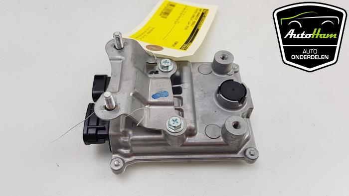 ADM fuel module from a Toyota Corolla Touring Sport (E21/EH1) 2.0 16V Hybrid 2019
