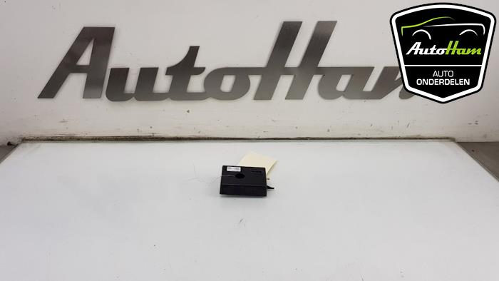Begagnade Modul (diverse) BMW 1 serie (F20) 116d 2.0 16V Pris € 10,00 Marginaltabell erbjuds av AutoHam