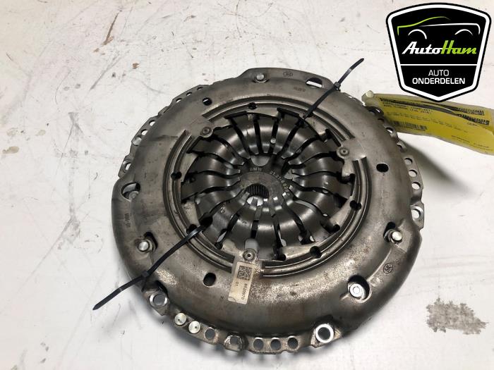 Clutch kit (complete) from a MINI Clubman (F54) 1.5 Cooper 12V 2016