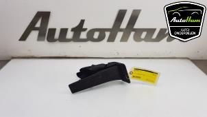 Used Accelerator pedal BMW X5 (F15) M50d 3.0 24V Price € 15,00 Margin scheme offered by AutoHam