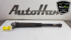 Used Rear shock absorber, right Seat Leon ST (5FF) 1.6 TDI 16V Price € 30,00 Margin scheme offered by AutoHam