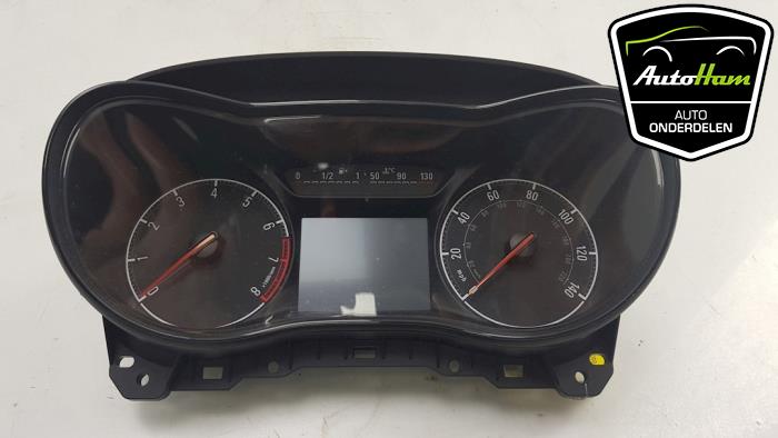 Instrument panel from a Opel Corsa E 1.2 16V 2015