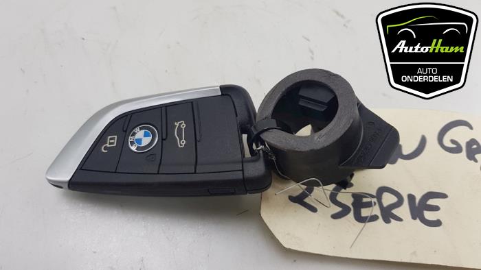 Cerradura de contacto y llave de un BMW 2 serie Gran Tourer (F46) 218d 2.0 TwinPower Turbo 16V 2019