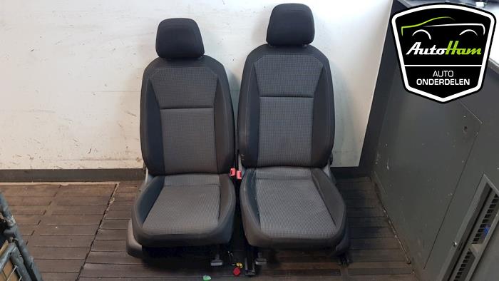 Set of upholstery (complete) from a Volkswagen Tiguan (AD1) 2.0 TDI 16V BlueMotion Technology SCR 2017