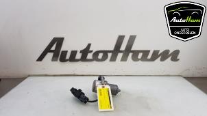 Usagé Pompe à vide assistant de freinage Volkswagen Golf VII (AUA) 1.0 TSI 12V BlueMotion Prix € 125,00 Règlement à la marge proposé par AutoHam