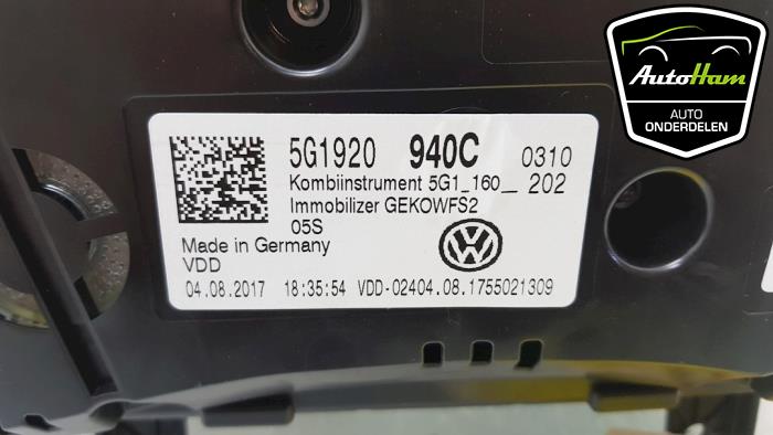 Instrument de bord d'un Volkswagen Golf VII Variant (AUVV) 1.0 TSI 12V BlueMotion Technology 2018