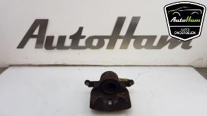 Used Front brake calliper, left Nissan Qashqai (J10) 2.0 dCi Price € 50,00 Margin scheme offered by AutoHam