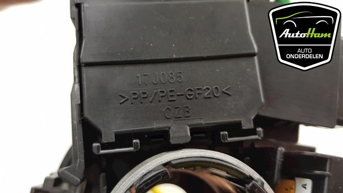 Interruptor combinado columna de dirección de un Toyota Aygo (B40) 1.0 12V VVT-i 2015