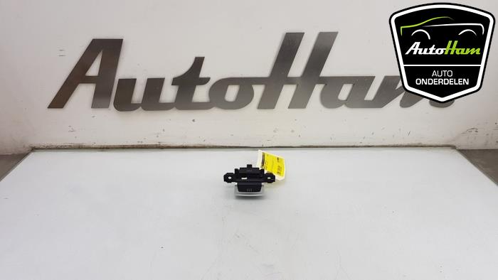 Gebrauchte Handbremse Schalter Peugeot 308 SW (L4/L9/LC/LJ/LR) 1.6 BlueHDi 115 Preis € 25,00 Margenregelung angeboten von AutoHam