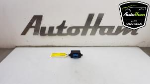 Used Computer lighting module Peugeot 308 SW (L4/L9/LC/LJ/LR) 1.6 BlueHDi 115 Price € 65,00 Margin scheme offered by AutoHam