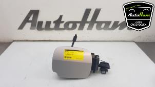 Used Tank cap cover Renault Clio III (BR/CR) 1.2 16V Tce Price € 25,00 Margin scheme offered by AutoHam
